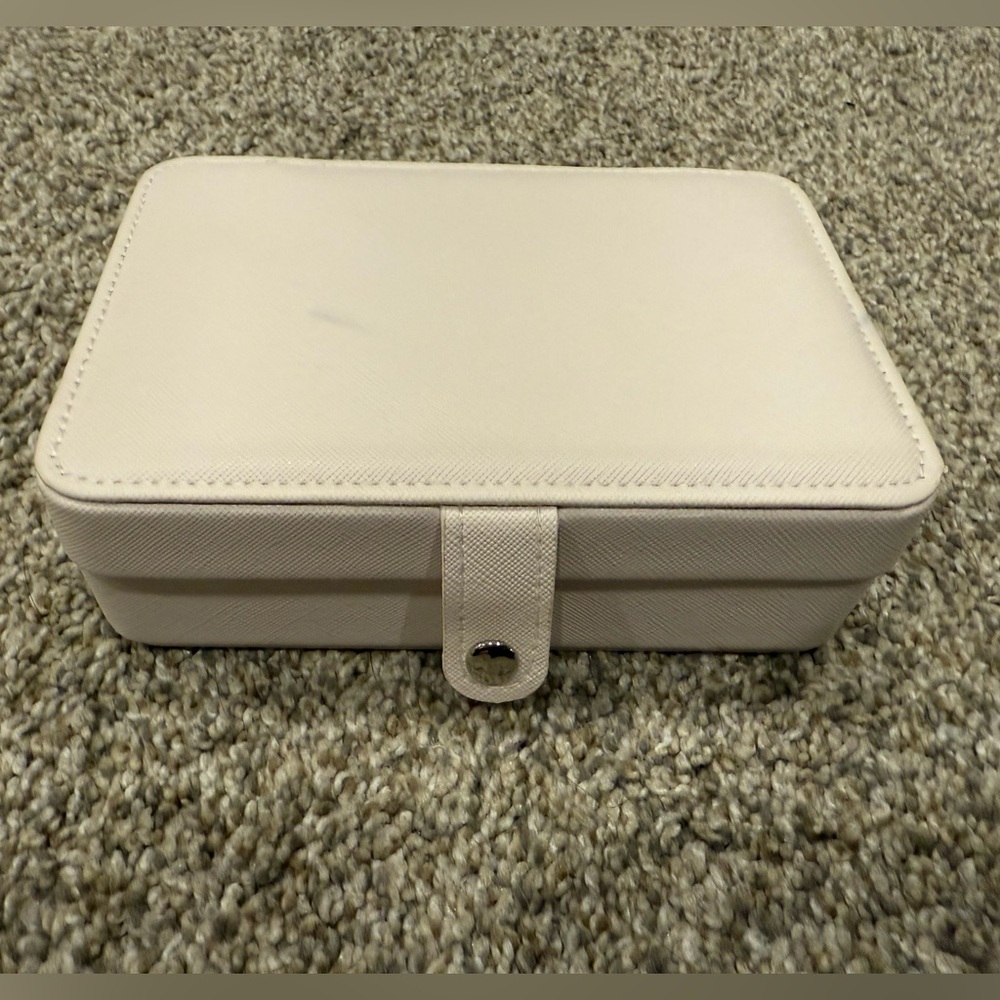 Cream Jewelry Box